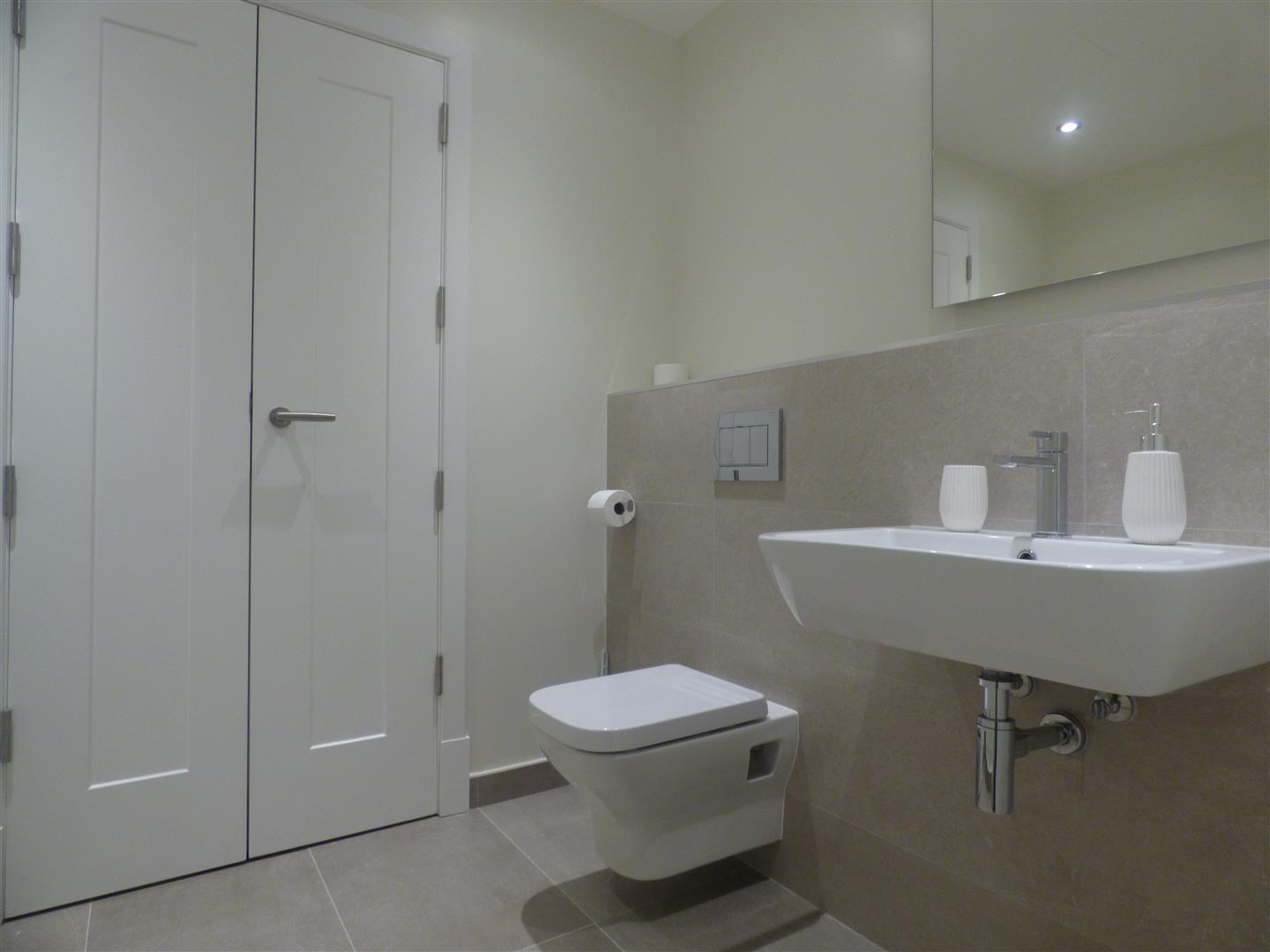  Image of Apartment - 1 Bedrooms - 2 Bathrooms for Rental in Midtown-Gibraltar, Image 6